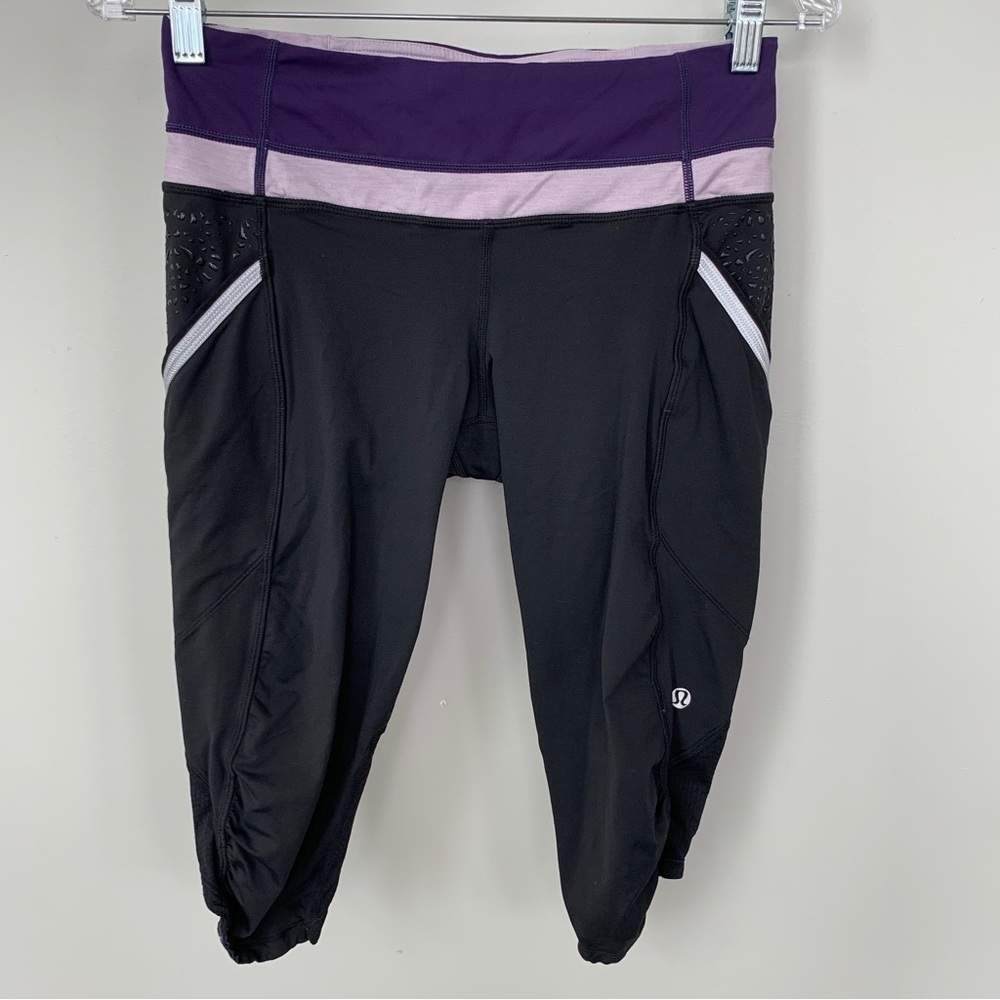 Lululemon Black w/Purple‎ Cropped Leggings Size 8